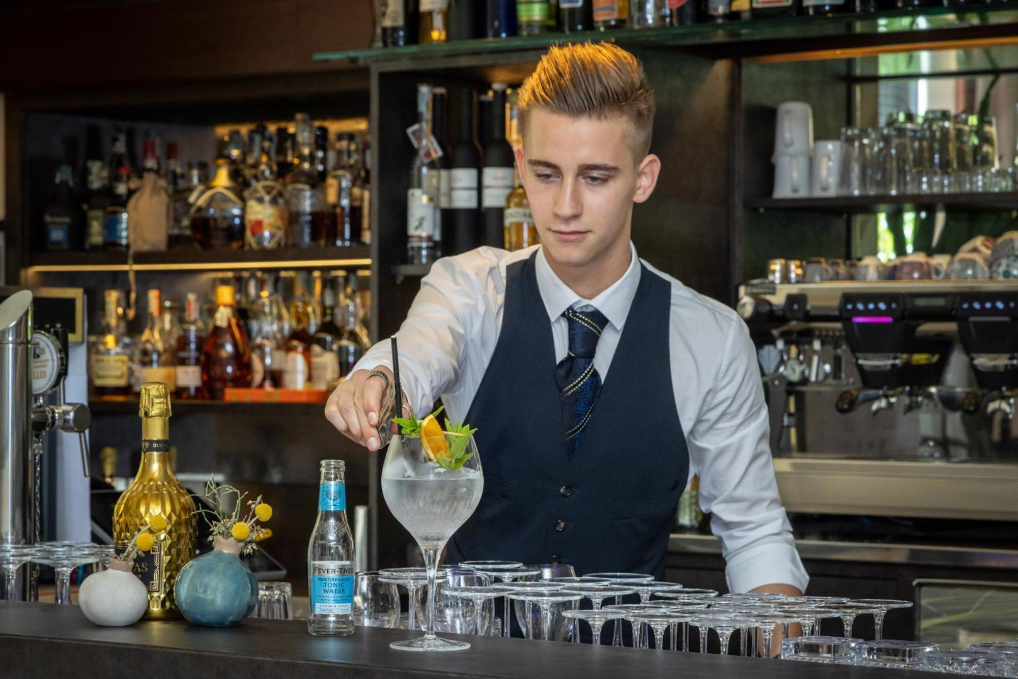 Hotel Ansitz Plantiz Мерано Экстерьер фото
