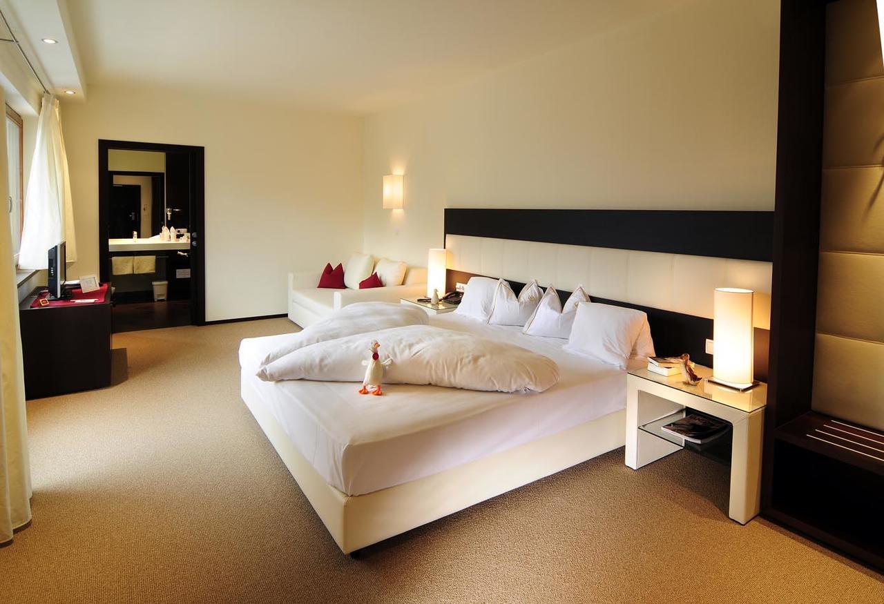 Hotel Ansitz Plantiz Мерано Экстерьер фото