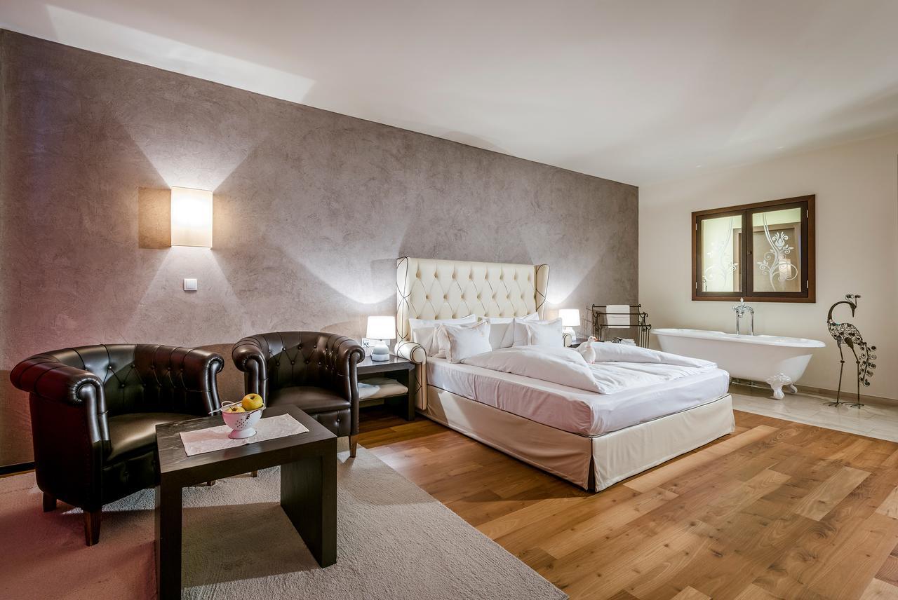 Hotel Ansitz Plantiz Мерано Экстерьер фото